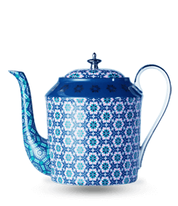 Blue and white porcelain kettle