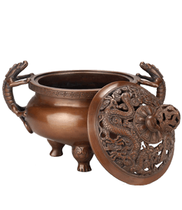 Chinese or Japanese container with lid