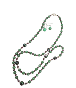 Garnet black green beads necklace