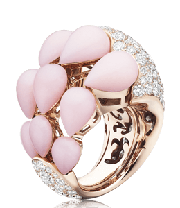 Gold ring with pink pearls and diamonds