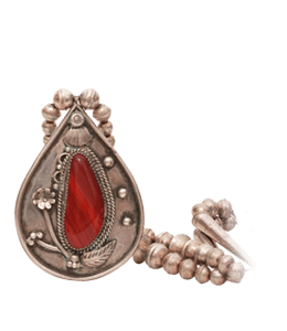 Red stone old style pendant necklace